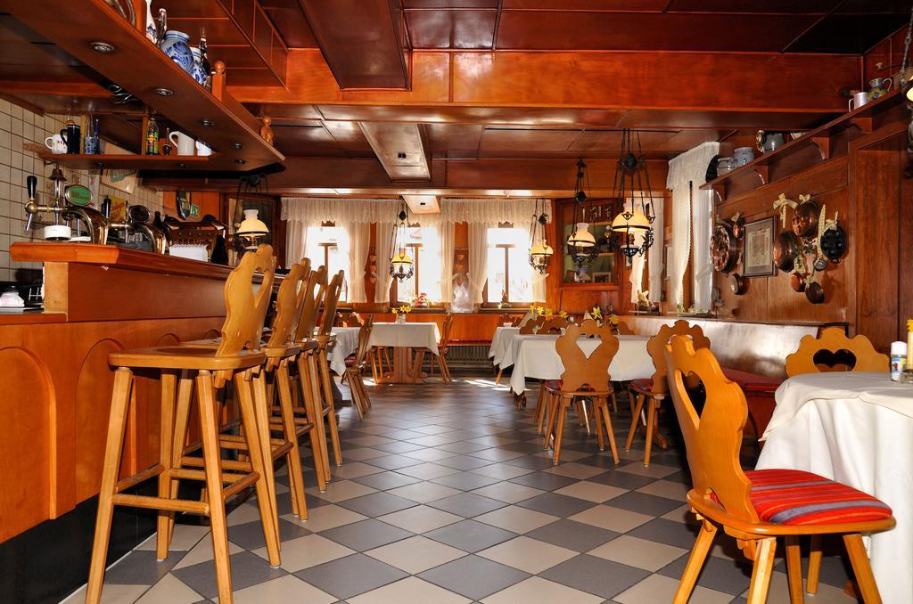Hotel Zum Baecker Udenhain Bagian luar foto