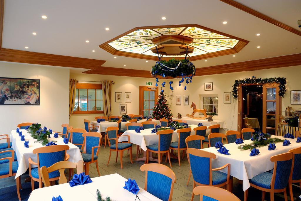 Hotel Zum Baecker Udenhain Bagian luar foto